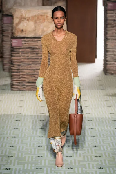 Look 38